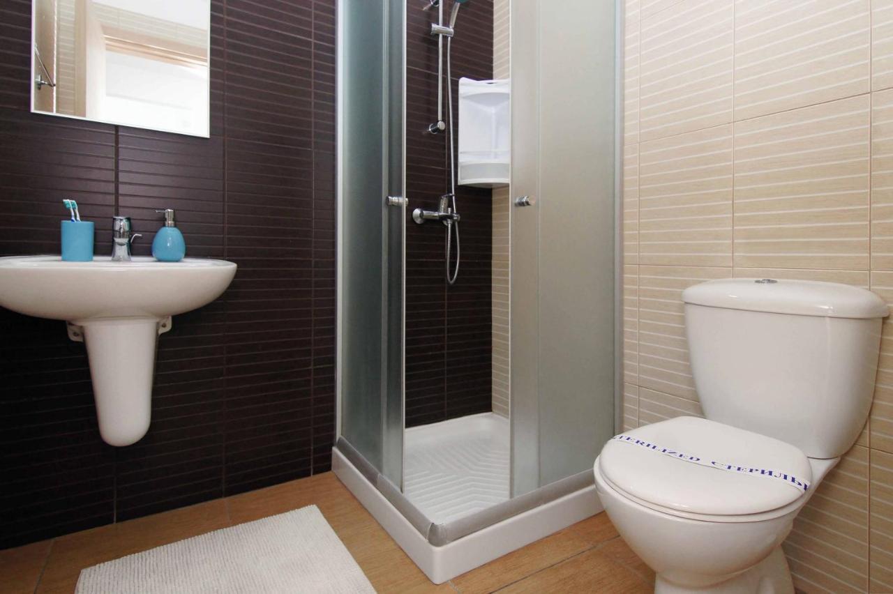 Diana - Coralli Beachfront Apartment Protaras Buitenkant foto